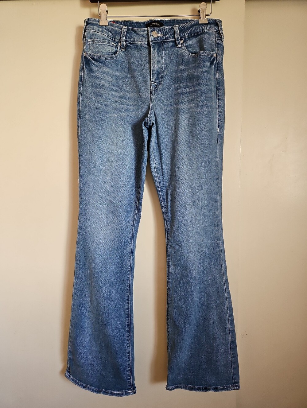 True Religion Becca Mid-Rise Bootcut Jeans Back Rhinestones Medium Wash Sz 30
